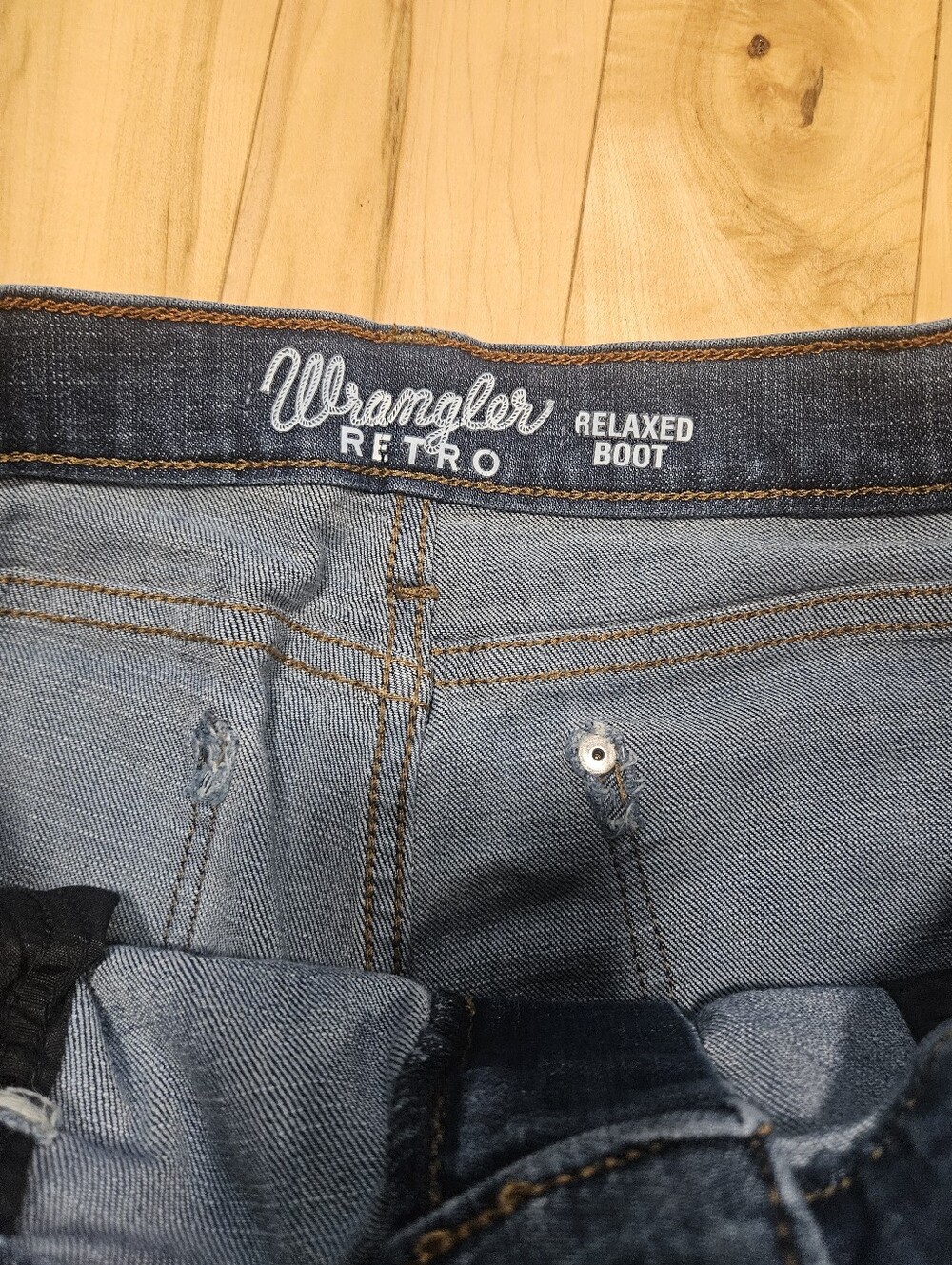 Wrangler Retro Relaxed Boot Boys 16 Husky - Picture 3 of 9